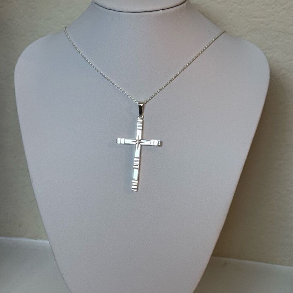 Stunning Solid Silver Star Etched Cross Pendant 22” Rope Chain Unisex Necklace